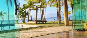 Linda Casa de Praia na Exuberante Ilha do Contrato em Frente a Barra Grande BA