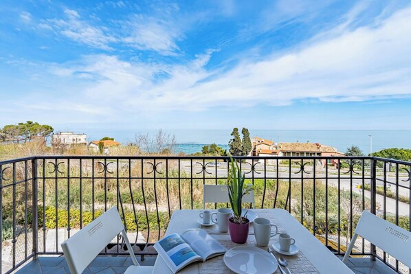 Outdoor dining - Cintioni a Mare C 10 - YourPlace Abruzzo (San Vito Chietino)