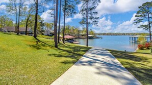 Property grounds - Crystal Clearwaters by Lake Martin Vibe (Dadeville)