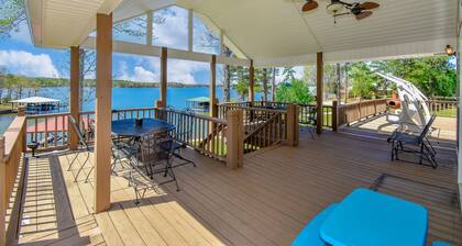 Crystal Clearwaters by Lake Martin Vibe