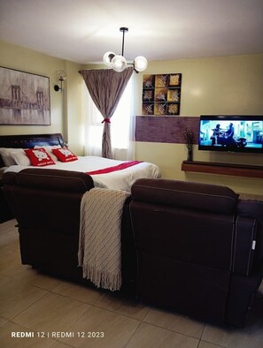 1 bedroom, iron/ironing board, WiFi, bed sheets - Mary welcomes you to Infi stays. (Nairobi, Nairobi County)