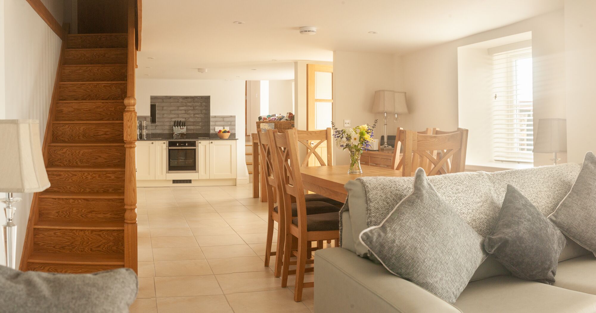 كوخ ديلوكس - ٣ غرف نوم - بمنظر للبحر | منطقة المعيشة | تلفزيون بشاشة مسطحة