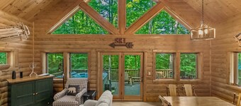 Boyne Mountain Cabin with Hot Tub Next to Skiing and Golf!