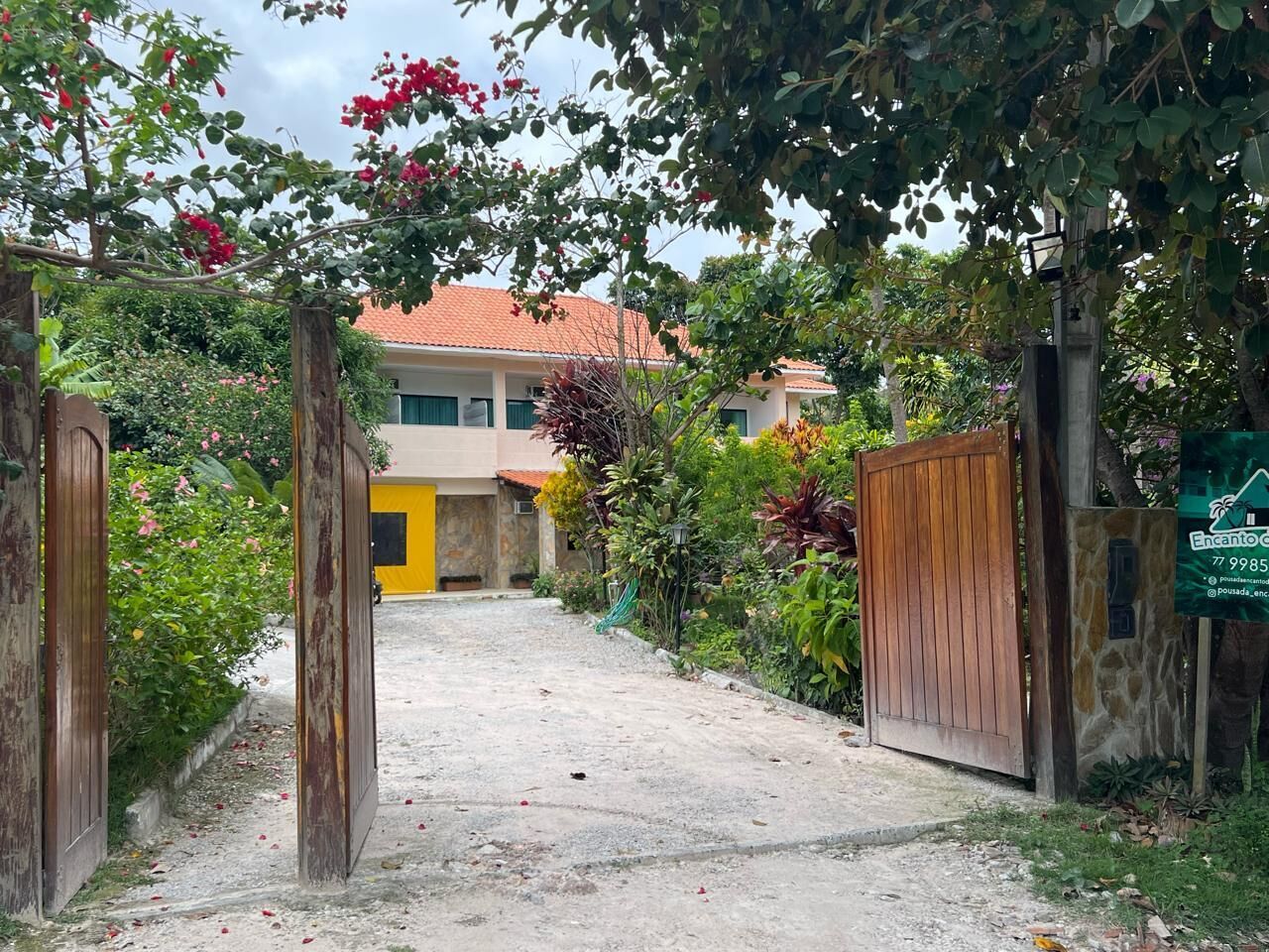 Fachada da propriedade