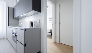 Apartment (1 Bedroom) | Private kitchen | Fridge, microwave, oven, stovetop - Italianway - Petrella 4B (Milan)