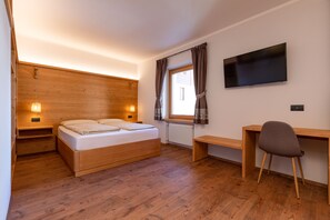 Suite Junior | Seprai katun Mesir, seprai premium, dan selimut bulu angsa