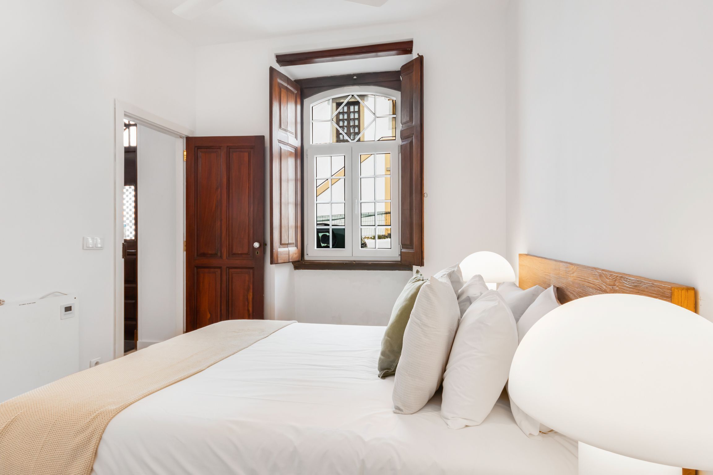 Family Apartment | Iron/ironing board, free WiFi, bed sheets