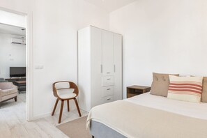 Fer et planche à repasser, Wi-Fi gratuit, draps fournis