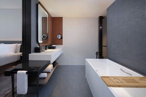 Suíte, 1 quarto, vista para a cidade | Banheiro