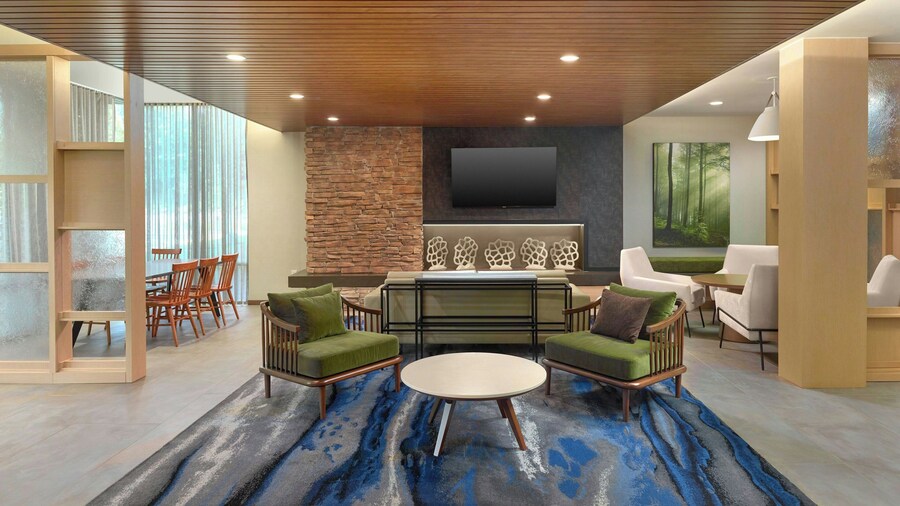 Fairfield Inn & Suites By Marriott Alpharetta Avalon Area