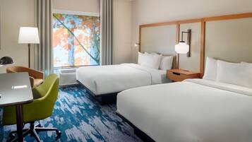 Escritorio, cunas gratuitas, wifi gratis y ropa de cama