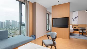 Executive Room, 1 King Bed | 1 bedroom, down comforters, in-room safe, desk