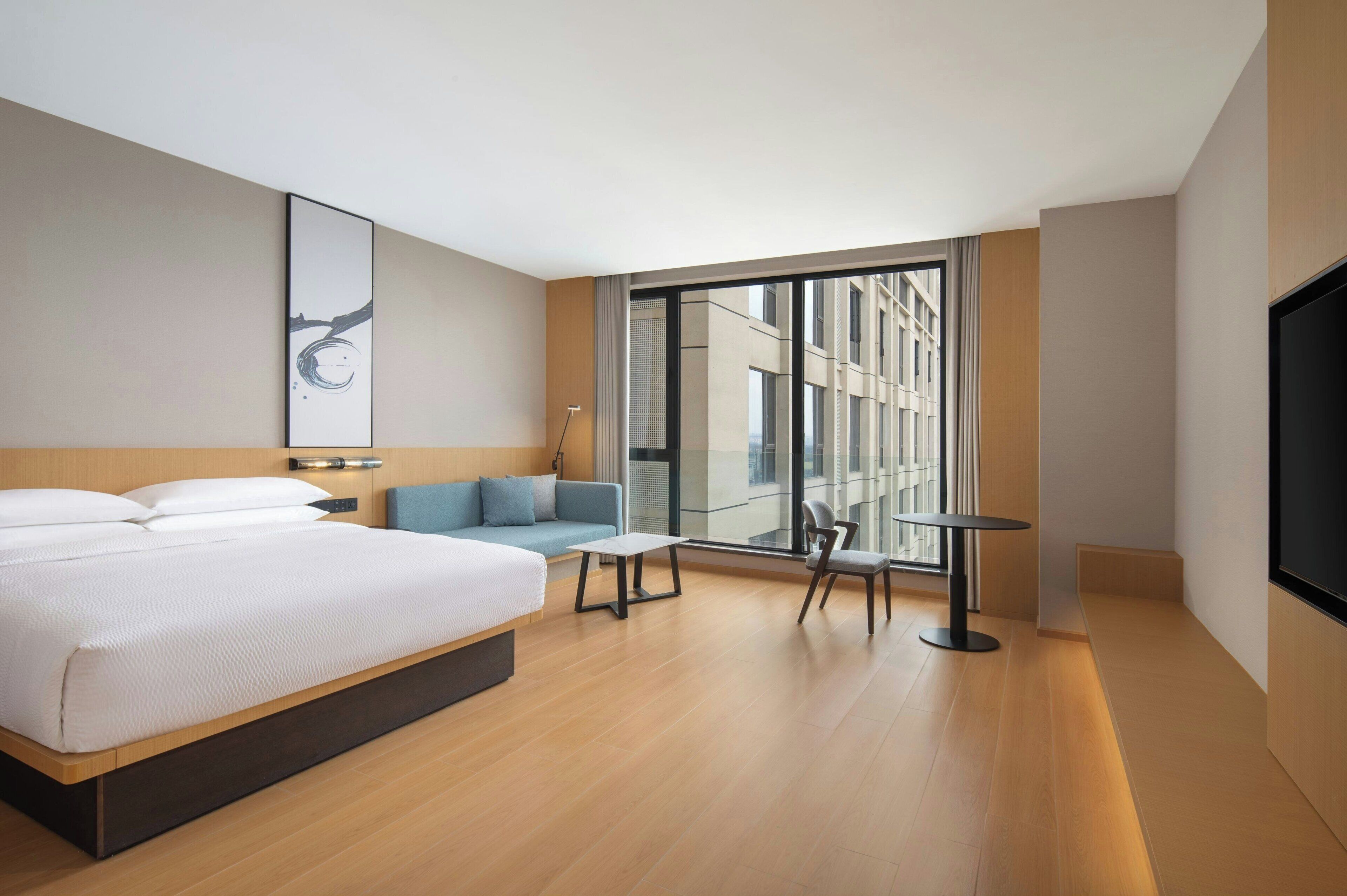 ห้องเอ็กเซกคิวทีฟ, เตียงคิงไซส์ 1 เตียง | ผ้านวมขนเป็ด, ตู้นิรภัยในห้องพัก, โต๊ะทำงาน, ผ้าม่านกันแสง