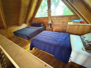 1 bedroom, travel cot, WiFi, bed sheets