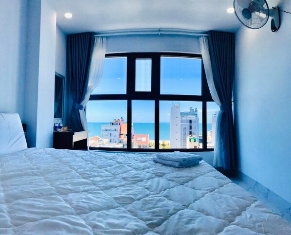 Panoramic-Doppelzimmer zur Einzelnutzung, 1 Queen-Bett, Strandblick, am Strand | Bettwäsche aus ägyptischer Baumwolle, hochwertige Bettwaren