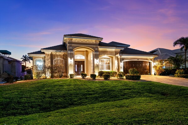 Exterior - Intervillas Florida - Villa Valentina (Cape Coral)
