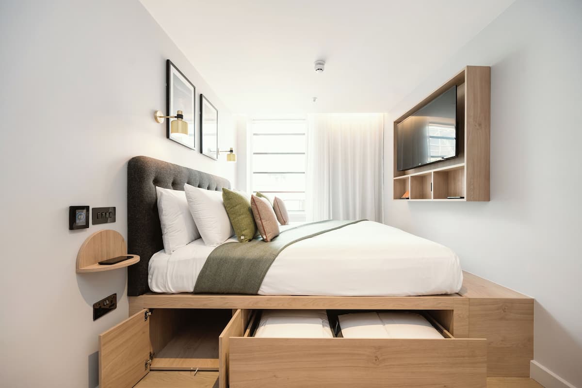 Hypo-allergenic bedding available, in-room safe, iron/ironing board