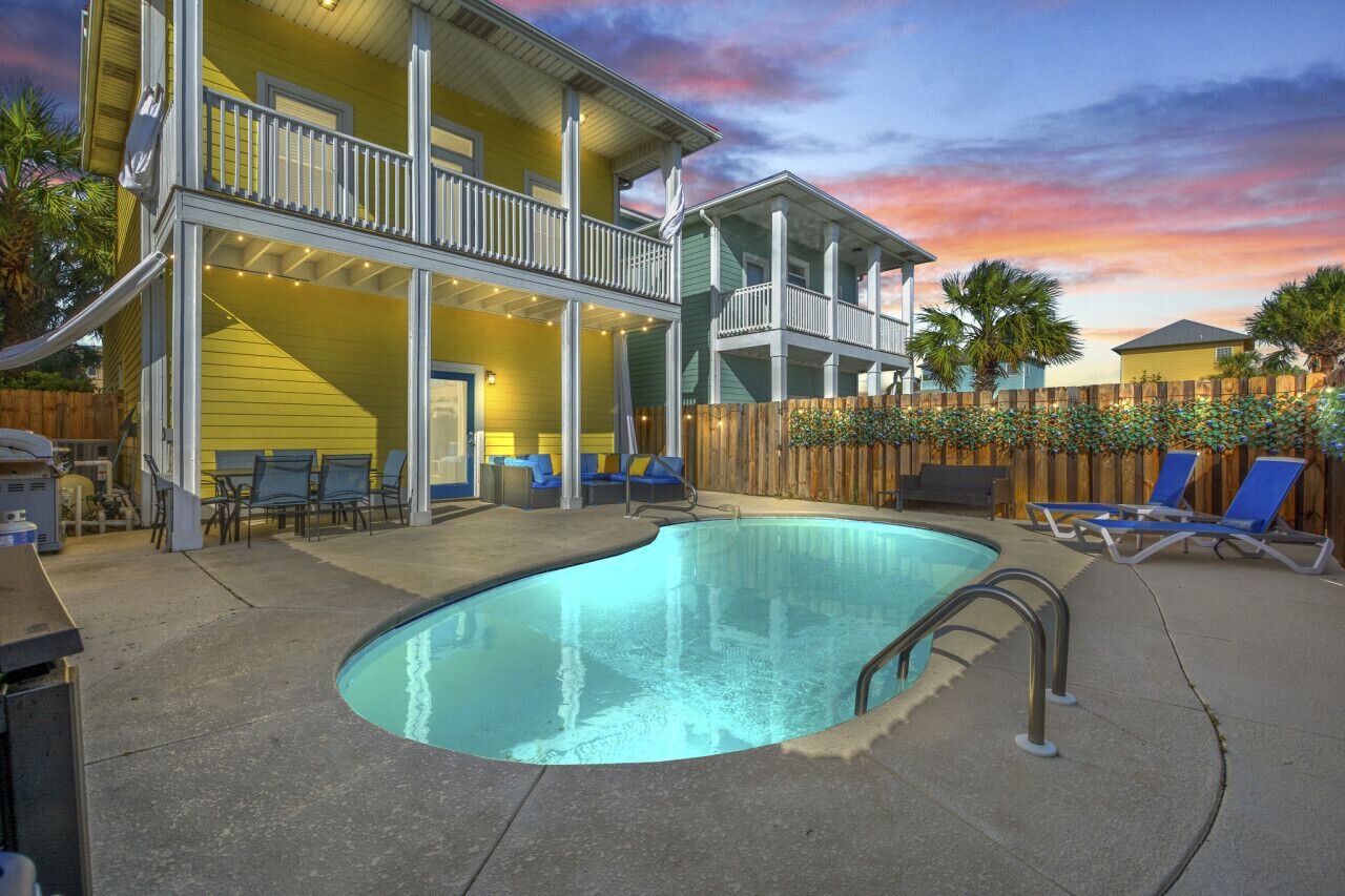 Beach Daze: 2 Lrg Prvt Pool Homes, 2 Blks 2 Bch, Arcade Gmes, + FREE Activities!