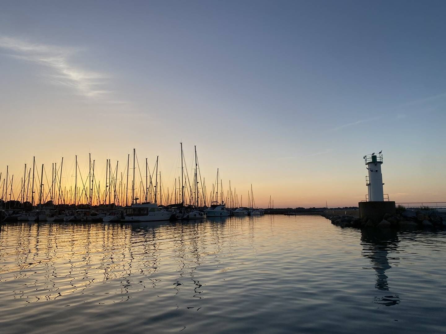Marina - 2 pièces centre ville, 4 min à pied plage, parking (Quiberon)
