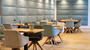Breakfast area - KRACHER Hotel (Illmitz)
