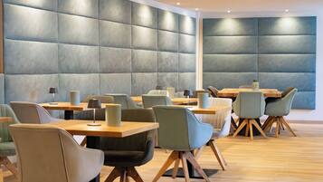 Desayuno bufé gratuito y diario