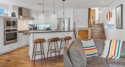 Alpine Artistic: Bright & Modern
