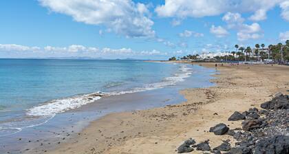 Guasimeta Duplex - Pool & Balcony