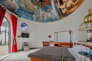 Kamar Double Deluks, 1 kamar tidur, Bebas Asap Rokok, pemandangan halaman | Seprai premium, selimut bulu angsa, dan busa memori