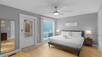 2 kamar tidur, akses internet, dan seprai linen