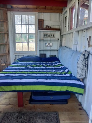 1 bedroom, free WiFi, bed sheets - Skiers Favorite Studio (Warren)