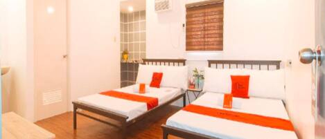 Deluxe Double Room | Free WiFi, bed sheets