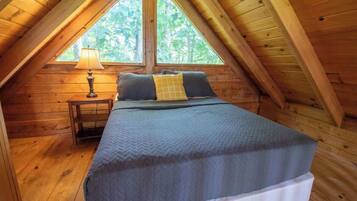 2 bedrooms, iron/ironing board, travel crib, WiFi