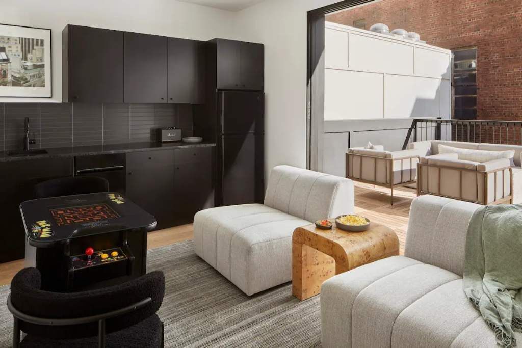 Historic Penthouse in the heart of Downtown Nashville - 4 Bed / 3.5 Bath