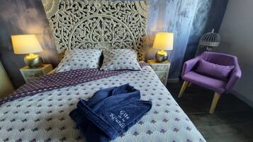 2 chambres, fer et planche à repasser, Wi-Fi, draps fournis