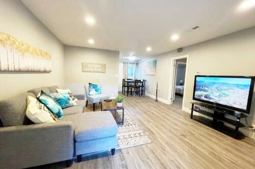 Cozy 2BR Near Santana Row for vacation/business