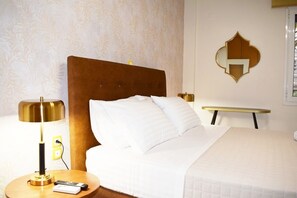 2 Schlafzimmer, Zimmersafe, Schreibtisch, Bügeleisen/Bügelbrett