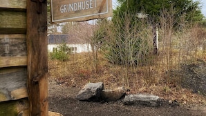 Front of property - B&B Grindhuset (Larvik)