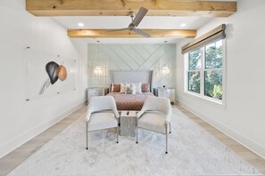 4 habitaciones, escritorio, tabla de planchar con plancha y wifi gratis