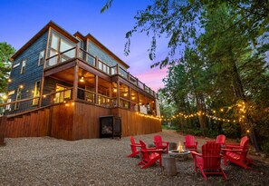 Property grounds - Mountain Retreat Cabin w/Game Room & Scenic Views (Hochatown)