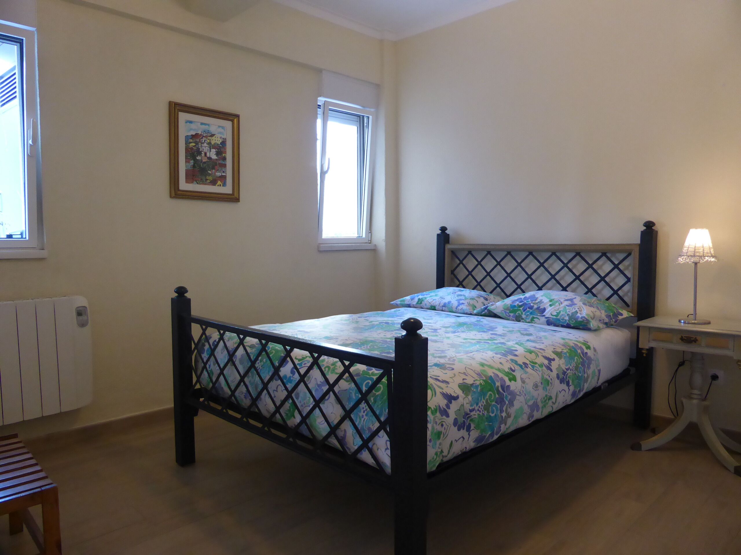1 chambre, fer et planche à repasser, accès Internet, draps fournis