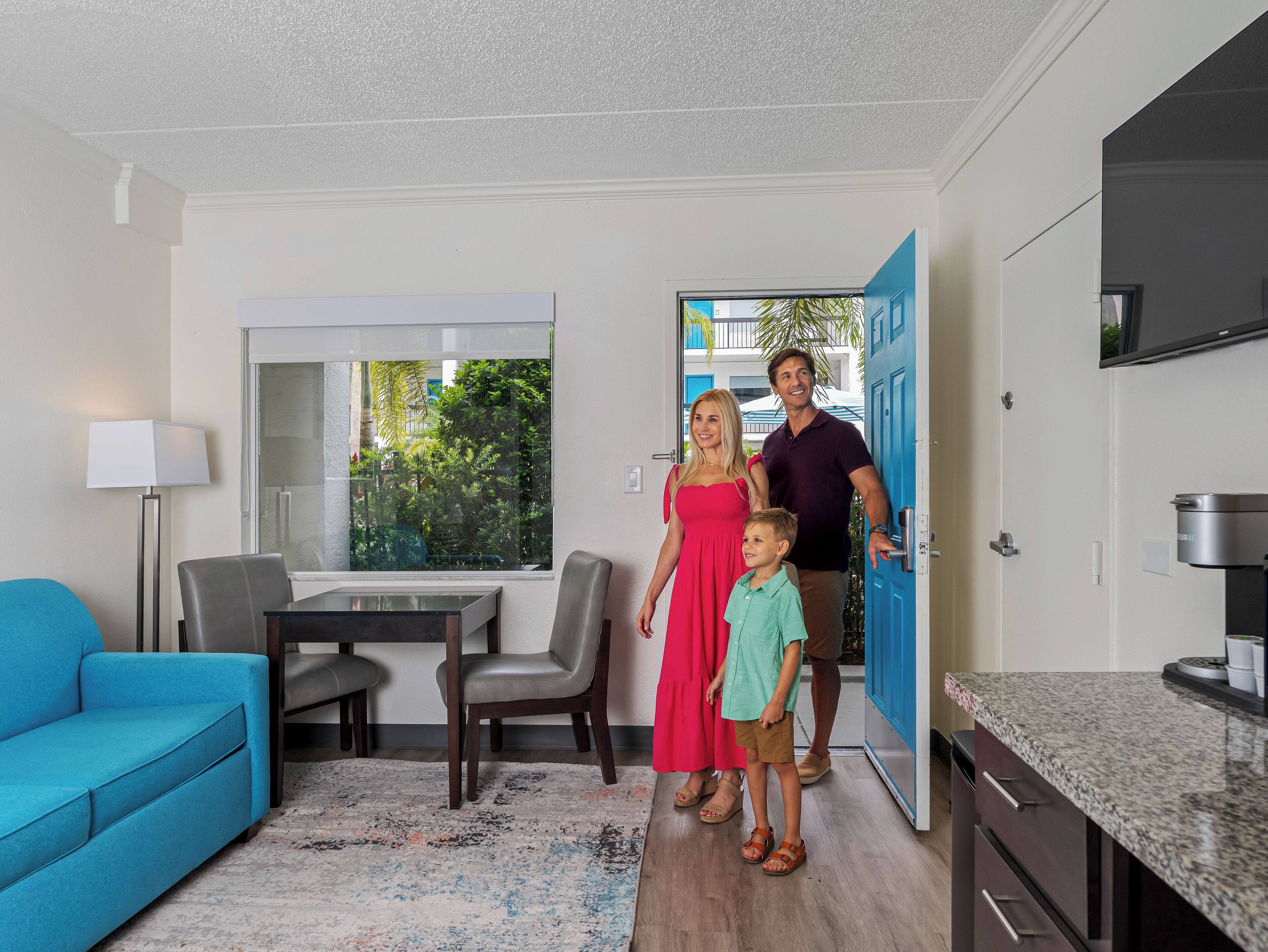 Foto - OASIS BAY SUITES, Tampa, Busch Gardens, USF