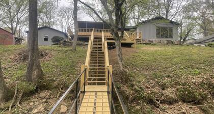 Newly renovated house on Little Red River. Deck overlooking dock with boat slip!