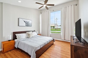 2 habitaciones, tabla de planchar con plancha, wifi y ropa de cama