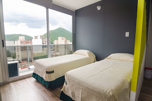 Hypo-allergenic bedding, free WiFi, bed sheets, wheelchair access - Donna Alda DFC (Salta)