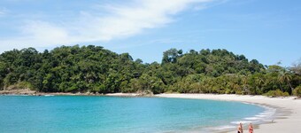 Piece of Paradise in Manuel Antonio 7 Minutes to the Beach! Casa Colibri