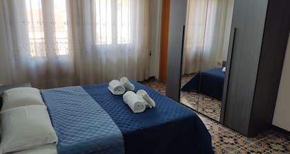 Eleonora d'Arborea - Three Bedroom Apartment, Sleeps 6