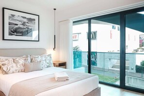 2 chambres, bureau, fer et planche à repasser, accès Internet