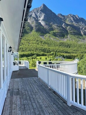 Front of property - Senja Living (Senja)