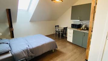 1 bedroom, WiFi, bed sheets