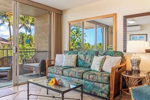 Smart TV - 1 bedroom Beachfront Condo, AC, Lanai Oceanview (Kihei)